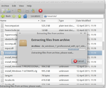 Die Datei "install.wim" ist wieder ein Archiv, die auch wieder mit file-roller geöffnet wird.