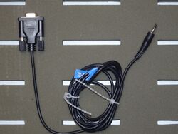 Serielles Kabel mit 3,5-mm-Klinkenanschluss