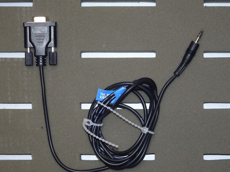 Datei:SerialCableAux.jpeg