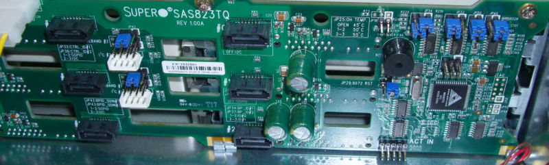 Datei:Sc823 sata backplane.jpg