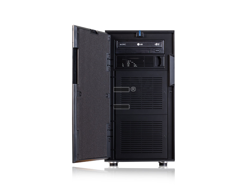 Server-Tower Intel Single-CPU TI106S Miet-Server - Frontalansicht offen
