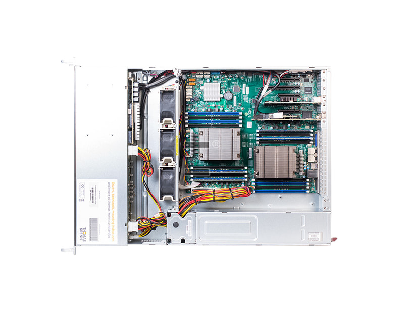 2HE Intel Dual-CPU RI2224 Server - Innenansicht