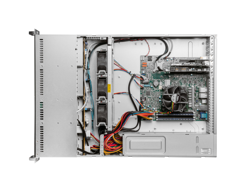 2U Intel single-CPU RI1208-SMXE server - Internal view