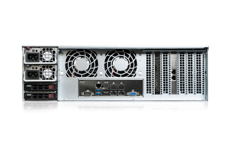3HE Intel Dual-CPU RI2316 Server - Rückansicht 3HE Intel Dual-CPU RI2316 Server - Rückansicht