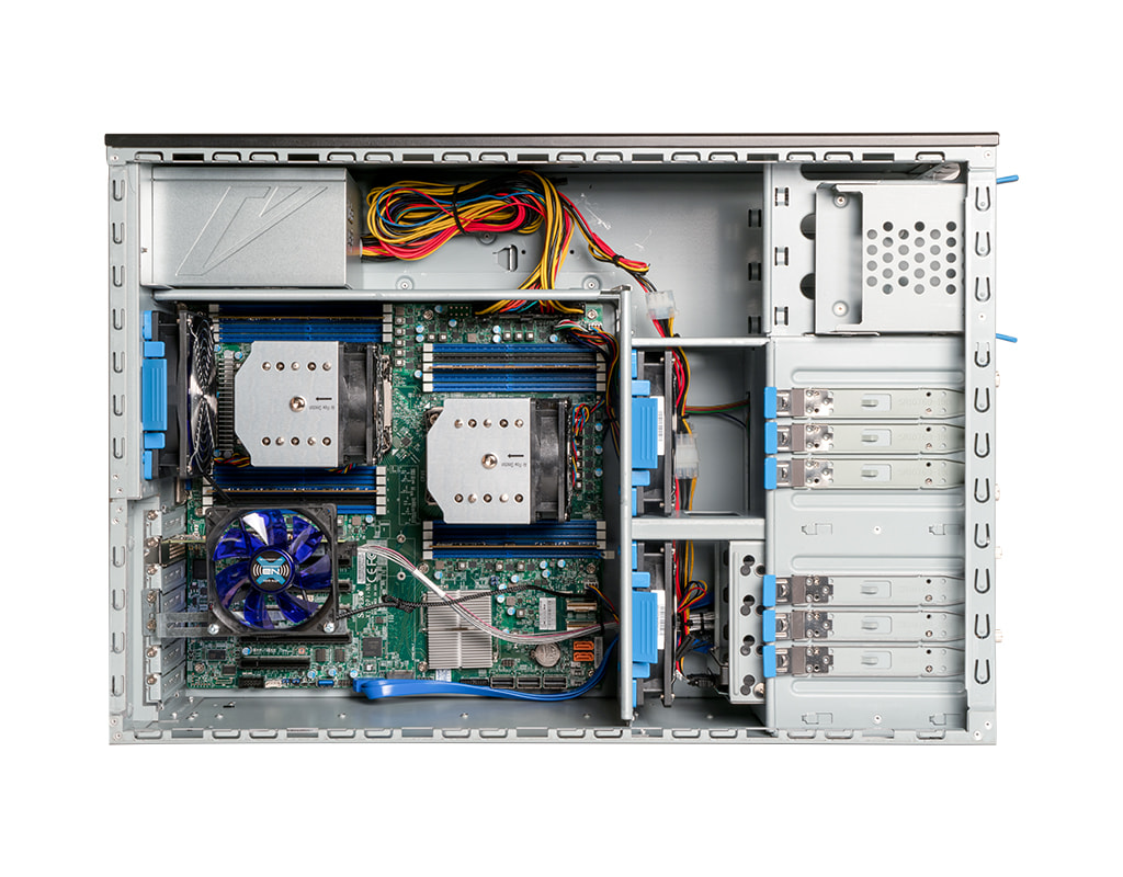 Server-Tower Intel Dual-CPU TI2508-CHXS - Innenansicht