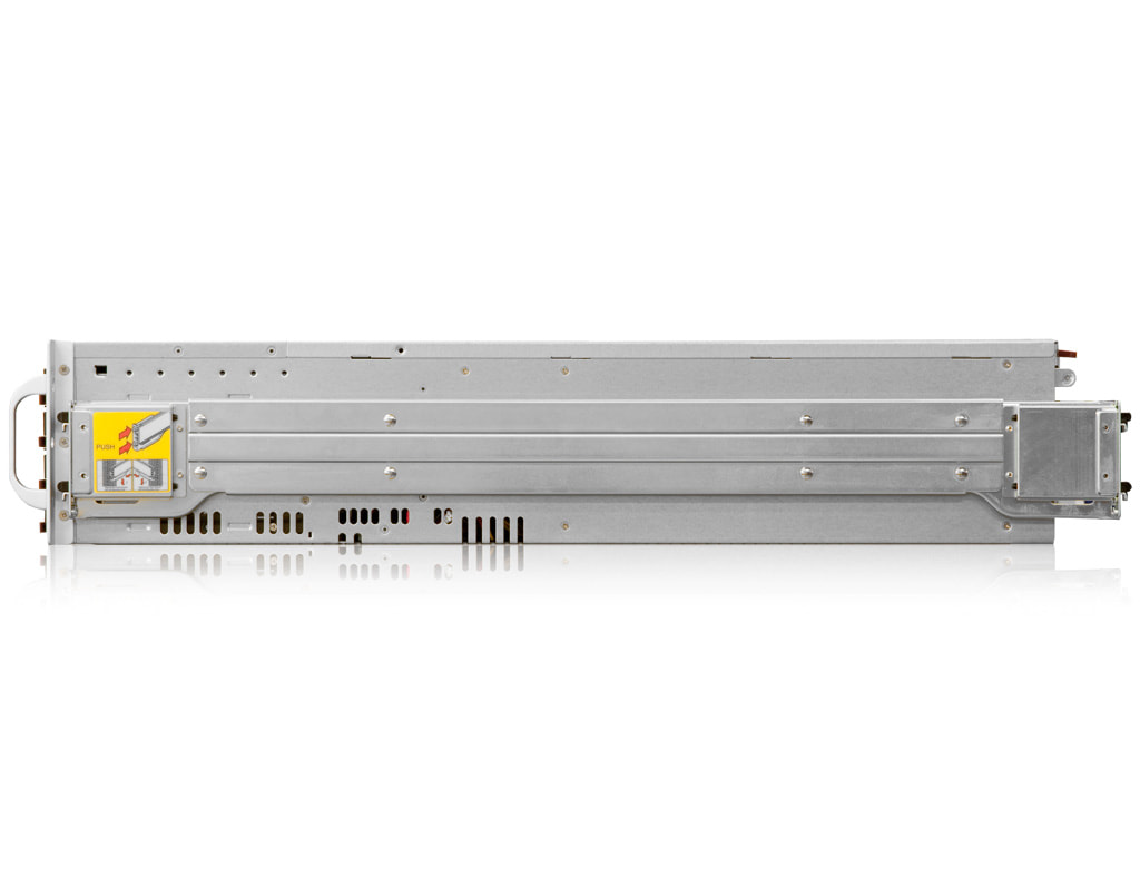 3U Intel Dual-CPU RI2316 Server - Side view with rails 3U Intel Dual-CPU RI2316 Server - Side view with rails