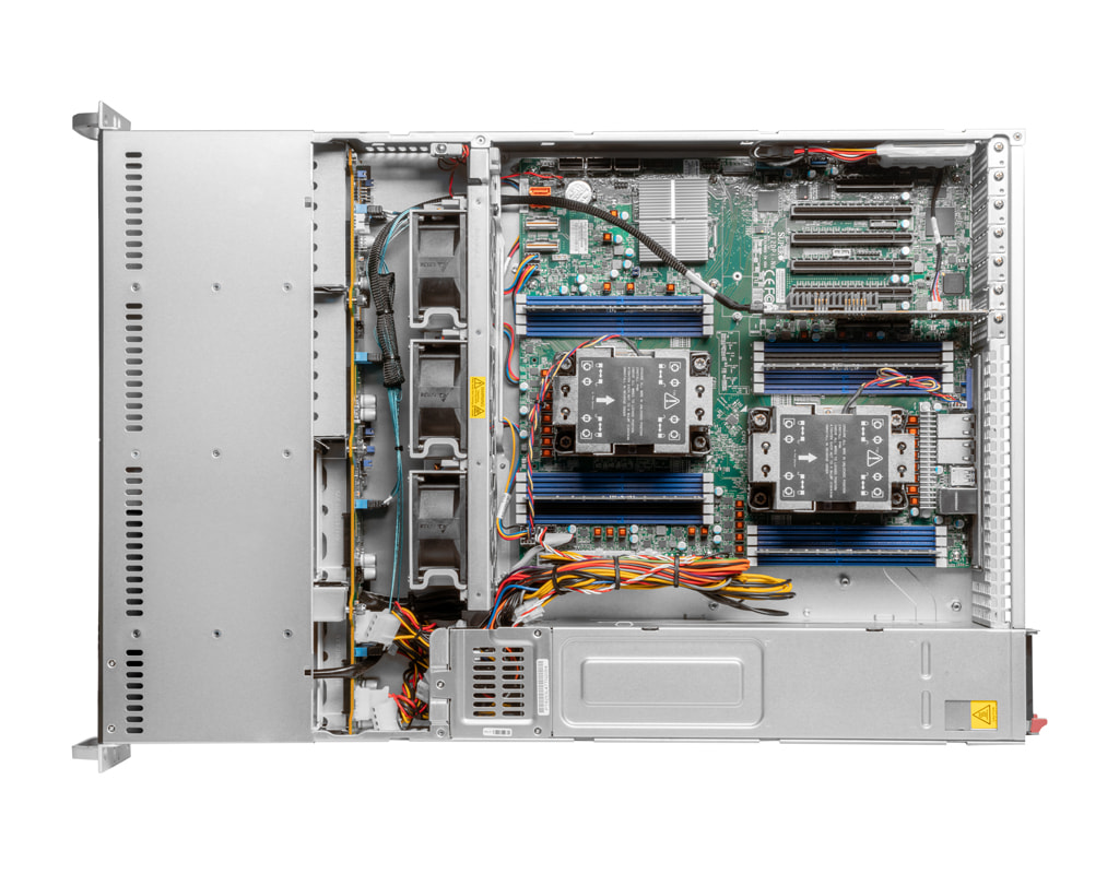 2U Intel dual-CPU RI2208-SMXS server - Internal view 2U Intel dual-CPU RI2208-SMXS server - Internal view