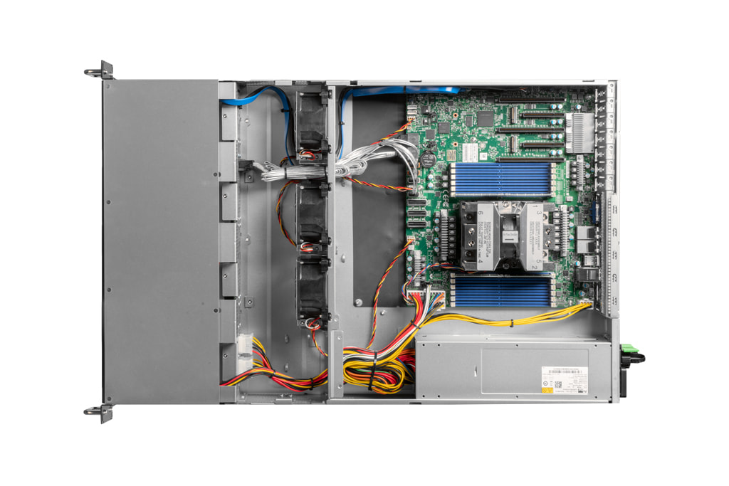 2U AMD single-CPU RA1208-AIEPN server - Internal view 2U AMD single-CPU RA1208-AIEPN server - Internal view