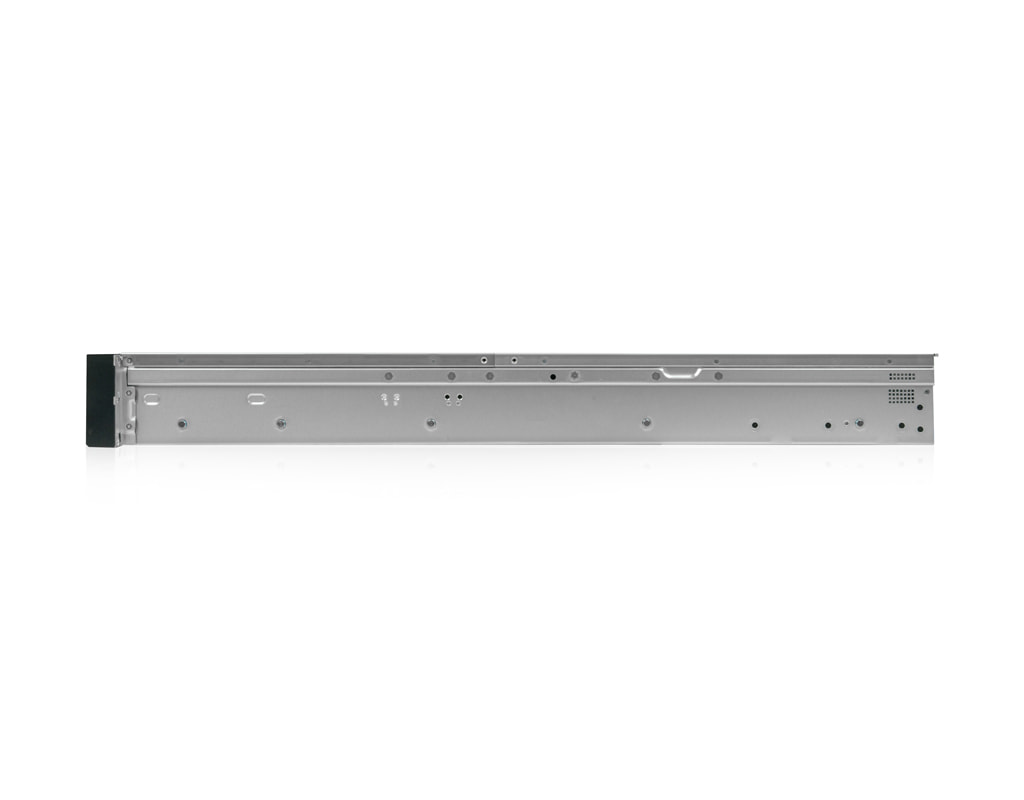 Open-E RA2224 (All-NVMe) - Side view