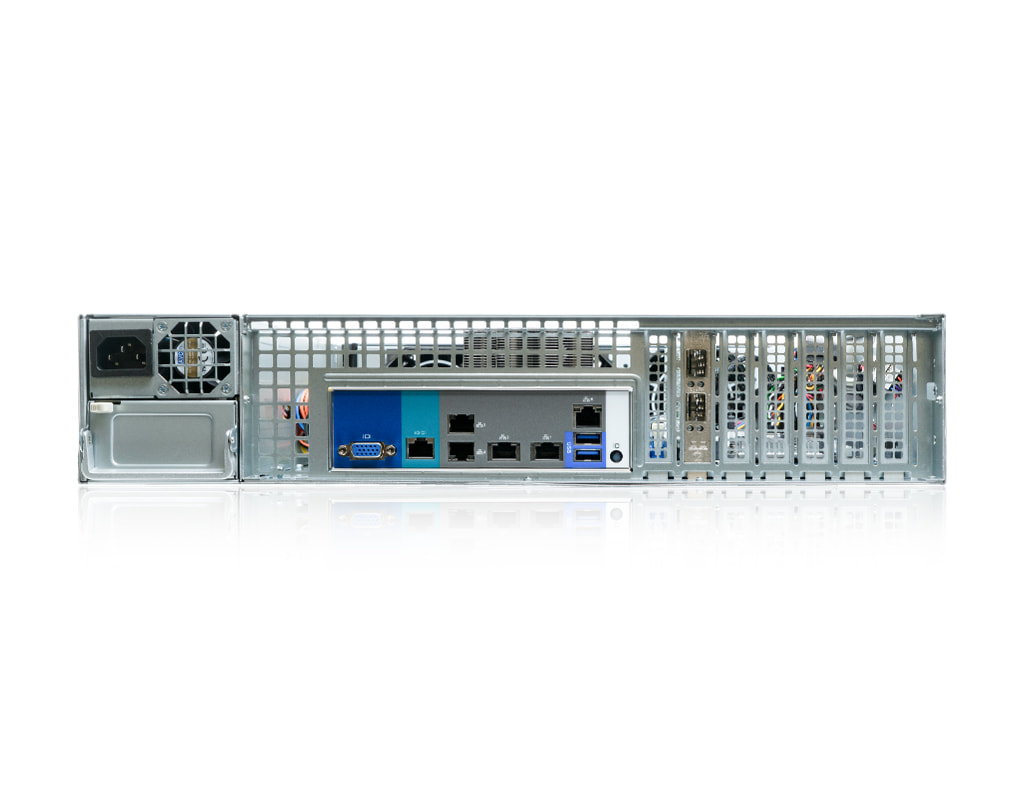 2HE Intel Dual-CPU RI2208-SMXS+ Server - Rückansicht 2HE Intel Dual-CPU RI2208-SMXS+ Server - Rückansicht
